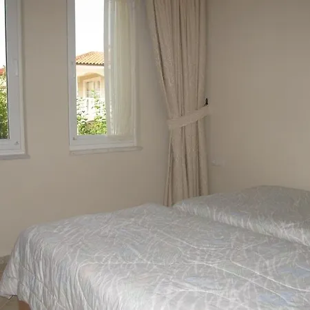 Thera Homes 01 公寓